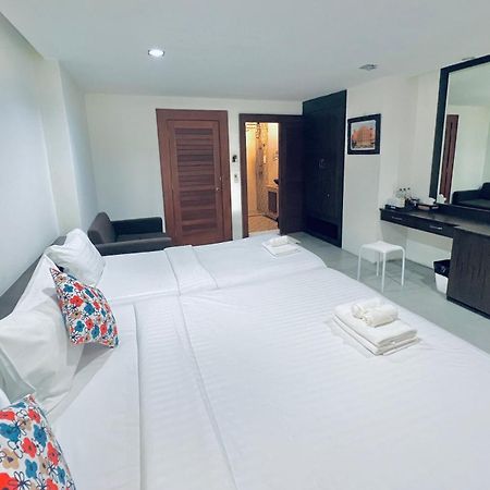 De Nawarat Chiangmai Boutique Apartment Chiang Mai Bagian luar foto