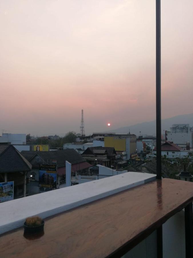 De Nawarat Chiangmai Boutique Apartment Chiang Mai Bagian luar foto