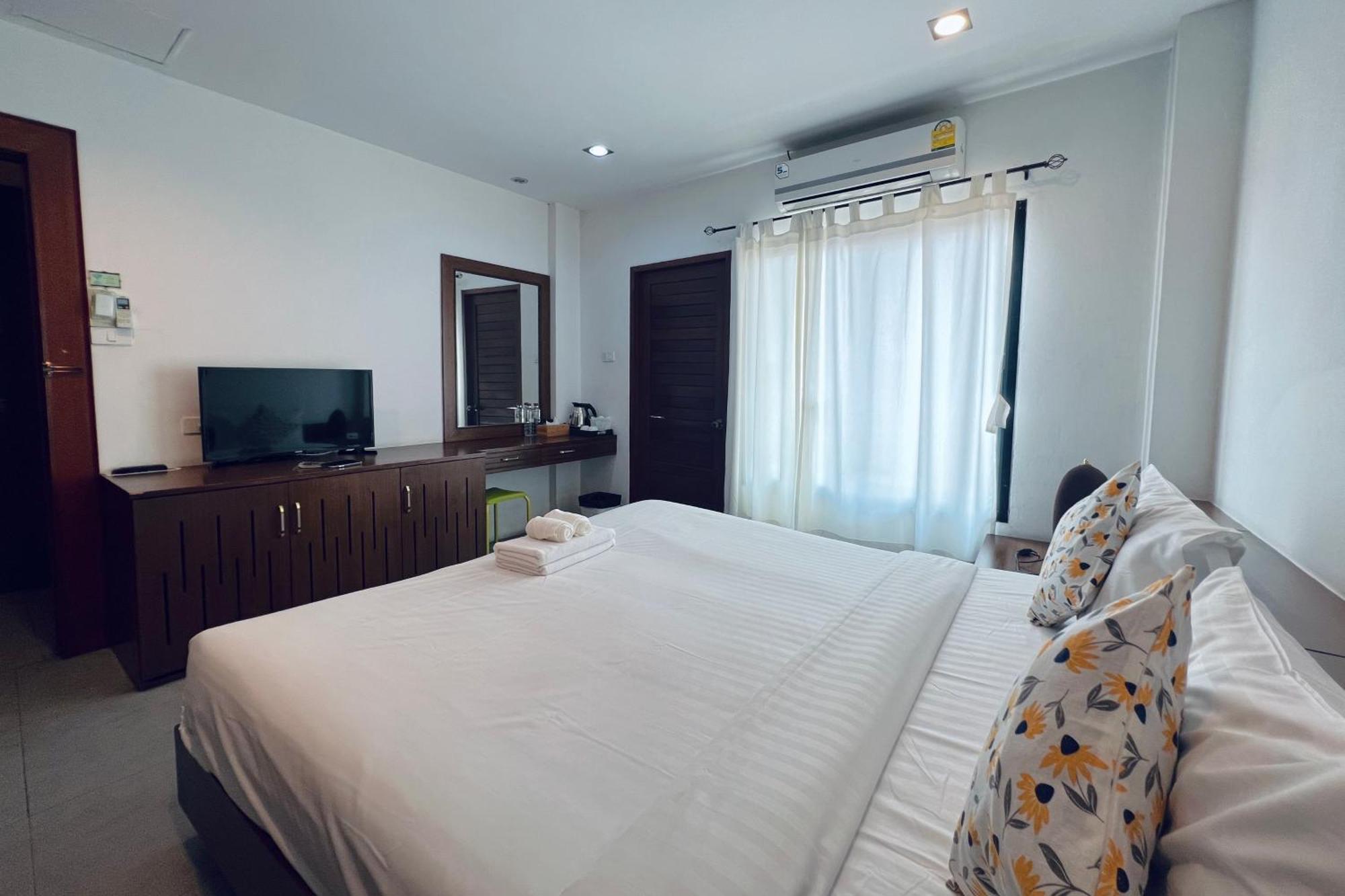De Nawarat Chiangmai Boutique Apartment Chiang Mai Bagian luar foto